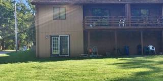 3 Bedroom, 2 Bath Duplex in North Side Iowa City Gallery 2