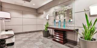600 North Dearborn Street Gallery 20