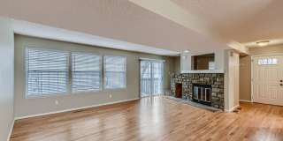 3 Bedroom 3 Bath in Littleton next to horseshoe park!! Gallery 6