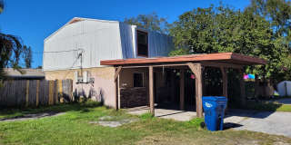 3 Bedroom, 1.5 Bath - Two-Story Home/Duplex Gallery 1