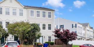 4960 CLARENDON Terrace Gallery 41