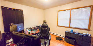 913 High Street Gallery 1