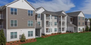 Riverstone Apartments at Long Shoals Gallery 90