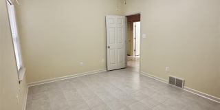 596 W ASHLEY GLEN Cir Gallery 13