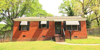 Cozy Remodeled Bungalow Gallery 1