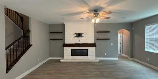 Spacious 5-Bedroom Riverview Home Gallery 54