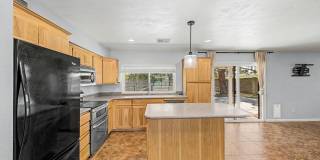 3 bed/2 bath Mesa home with a pool Gallery 14
