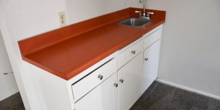 522 East Collins Gallery 36