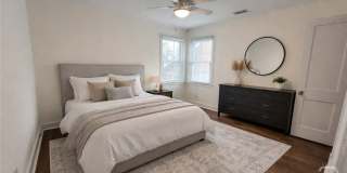 1506 E 50th Street Gallery 12