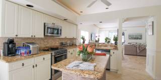 ** BEAUTIFUL MODERN HEATED POOL HOME IN THE VINEYARDS ** SEASONAL ONLY ** AVAILABLE OFF-SEASON MONTHS AND DEC-MARCH 2026 ** Gallery 27