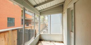 AVAILABLE AUGUST: Prime Location - 3 BR / 1 BA home located in Downtown and Walk to UT Gallery 34