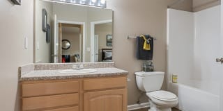 Runaway Bay Apartments Gallery 10