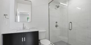 222 HERMITAGE Street Gallery 18