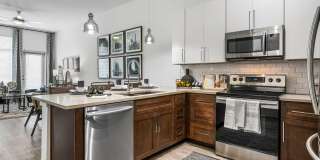 Cortland Vesta Gallery 1