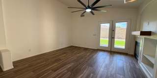 Cozy Home for Rent in East Mesa! **NEW FLOORING THROUGHOUT** Gallery 10