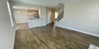 Stunning 4 Bedroom 2.5 Bathroom 2-story Home in NE Greensboro with 2 car garages Gallery 11