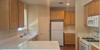Adorable 3 bedroom 2.5 bath with loft Gallery 11