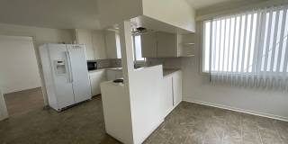 2 Bed, 1 Bath in- Downtown Ferndale Gallery 8