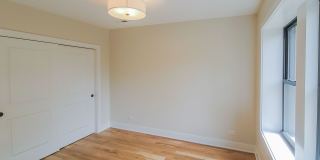 3356-58 N Sheffield Gallery 19