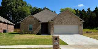 FOR Rent – 3 Bedroom, 2 Bath! Gallery 1