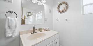 295 Spruce Avenue Gallery 21