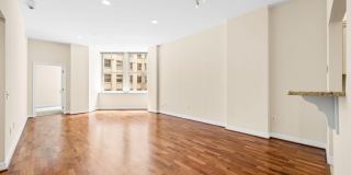 1600-18 ARCH Street Gallery 5