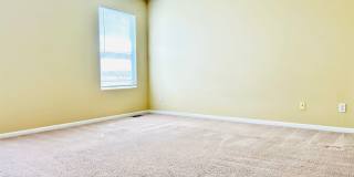 Large 3 bedroom Home, North Park Area Gallery 13