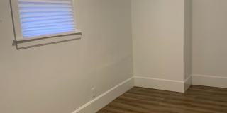 Video in Photos! Downtown York 2 Bedroom-1st Floor Gallery 9