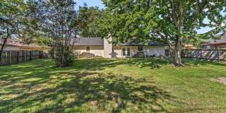 221 Azalea Lane Gallery 29