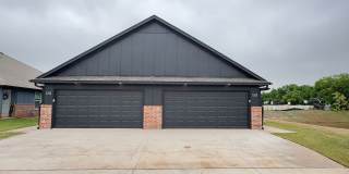 Welcome to Brand New Masonwood featuring this 3 Bedroom 2 Bath 2 Car Garage Duplex in a Great location close to the Broadway Extension and only 8 minutes from downtown OKC Gallery 4