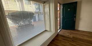 400-420 N. Oakland Ave. Gallery 25