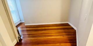 NEWLY RENOVATED 4-BED PENTHOUSE UNIT WITH EASY ACCESS TO HIGHWAY AND PUBLIC TRANSPORTATION! Gallery 12