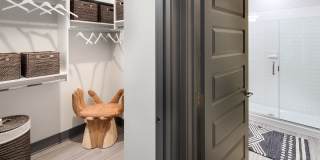 Vine North Hills Gallery 18