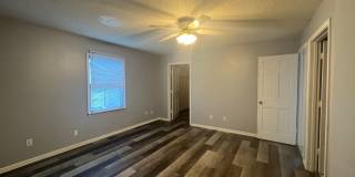 AVAILABLE NOW 3 BEDROOM 2 FULL BATHS PLENTY OF STORAGE. Gallery 5