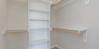 Middle Sound West Apartments Gallery 91