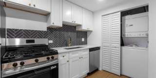 1313 W Chicago Avenue Gallery 7