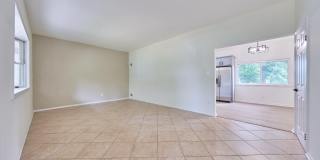 2924 GRACEFIELD Road Gallery 7