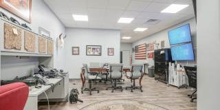 208 N BROADWAY Gallery 11