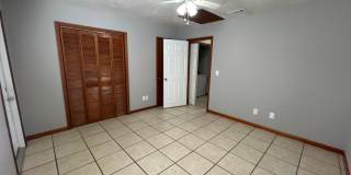 Spacious 1 Bedroom 1 Bathroom! Located Off Ocala Road. Gallery 15