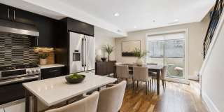 Luxury 23-Ft-Wide 3bed 2.5 bath Northern Liberties Townhome w/ Garage Parking, Finished Basement & Roof Deck Gallery 18