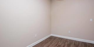 Senior Housing - Monaco Apartments Gallery 75