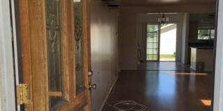 Spacious 2-Bed, 1-Bath Home in the Heart of Burbank! Gallery 6