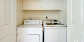 SD: Comfortable 2BD/2BA Townhome in Carmel Mountain Ranch with Community Pool, Attached Garage & In-Unit Laundry Gallery 12