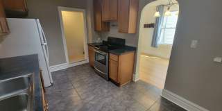 AVAILABLE AUGUST - 3 BED 1 BATH Home! Gallery 8