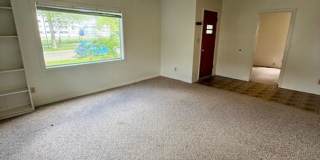 3 Bedroom, 1 Bath Apartment for Rent - Close to MSU - Pets Friendly Gallery 6