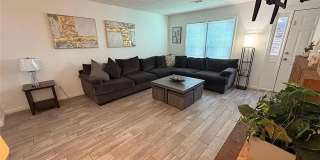 Room in 2 Bedroom Home at Mill Creek Pl Gallery 11