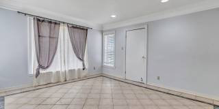 3-BEDROOM IN ALAMO HEIGHTS W/ POOL Gallery 29