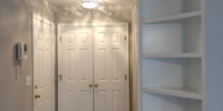 Beautiful, Maintenance Free Main Level Condominium in Ivy Glen! Gallery 1