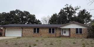 7640 Templeton Rd Gallery 1