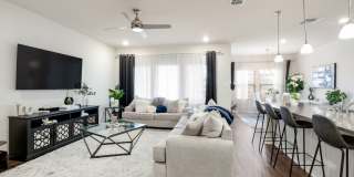 4-Bedroom Home with 2 Primary Suites Near Randolph AFB Gallery 6